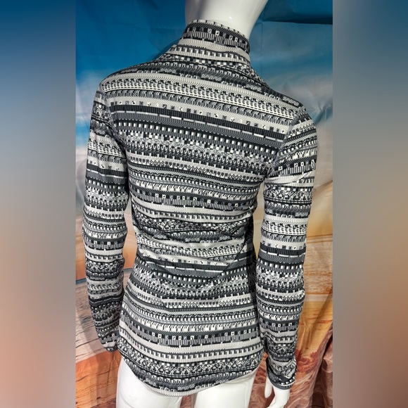 Nike Pro Dri-Fit 3/4 Zip Top - Picture 6 of 8